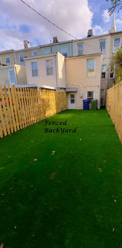 Building Photo - 1438 Presstman St