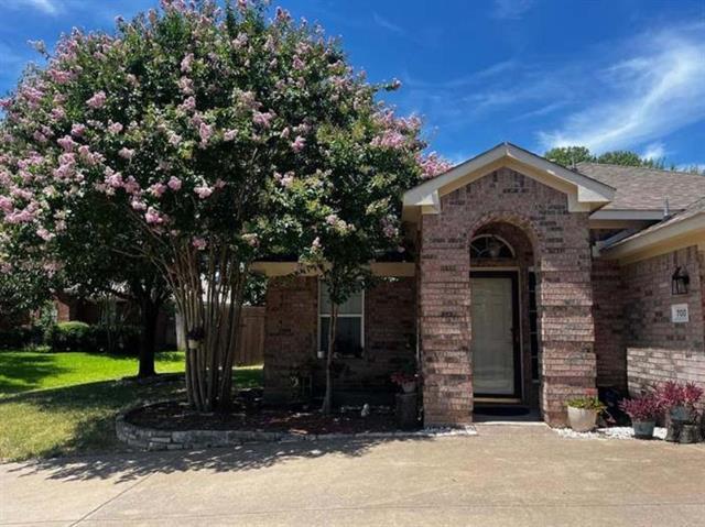 Primary Photo - 700 Auburndale Dr