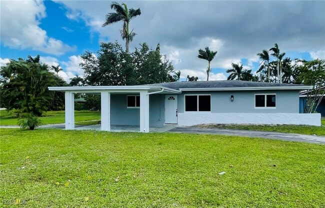 Primary Photo - 4432 E Riverside Dr