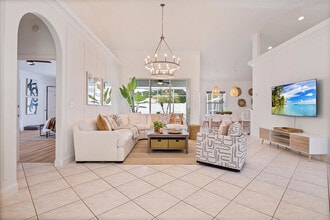 Building Photo - 67 Kashmir Trail