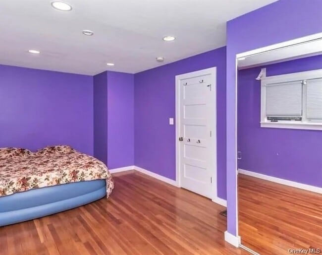 Building Photo - 20 Cherry Ln