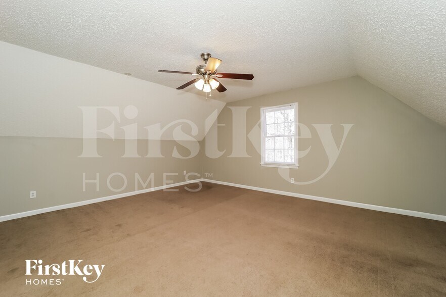 Building Photo - 128 Edgar Ct