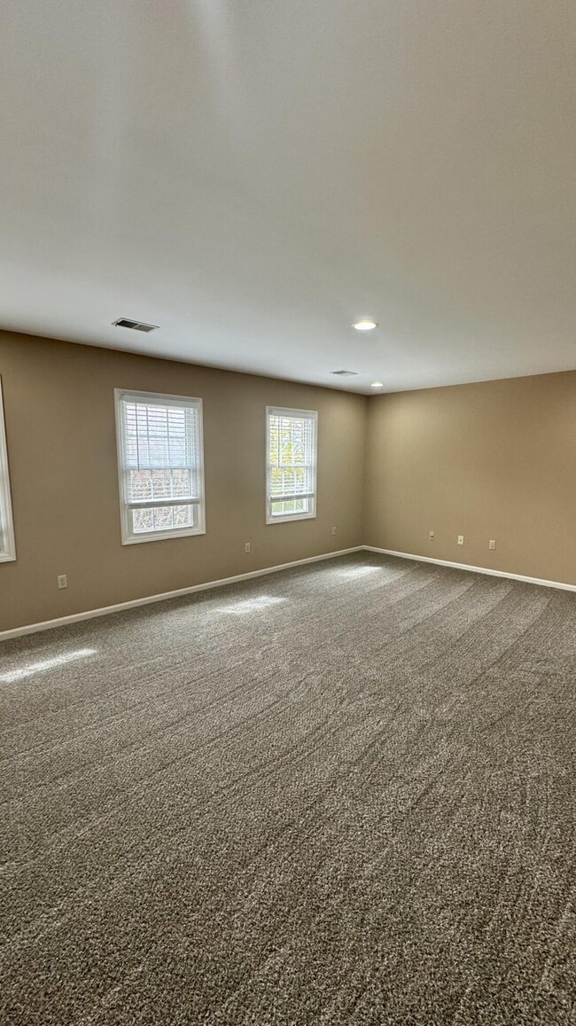 Building Photo - 1359 Gray Hawk Rd