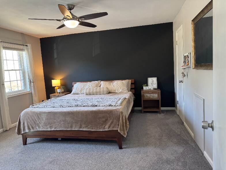 Building Photo - 5338 Anchor Ct