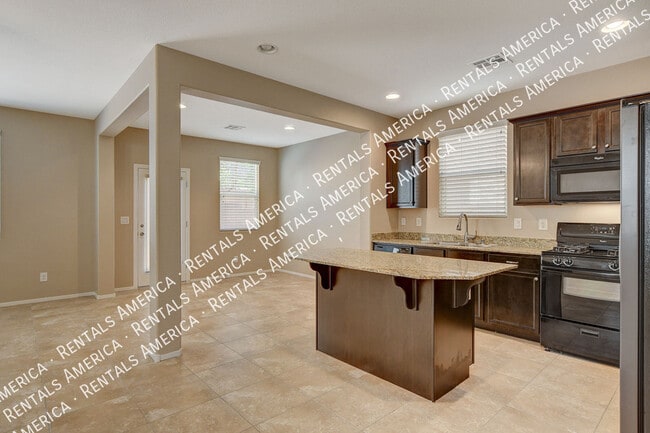 Building Photo - 7463 Earnshaw Ave