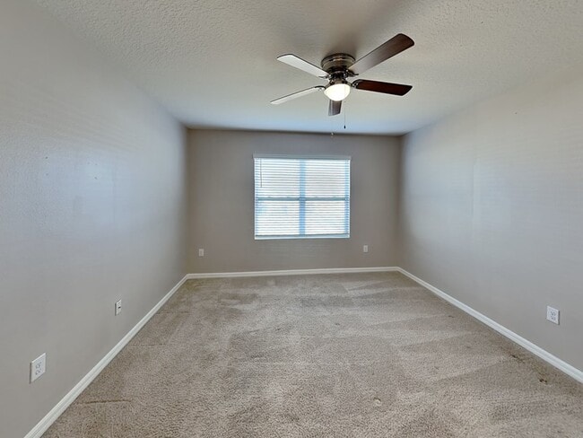 Building Photo - 432 Honey Bell Rd