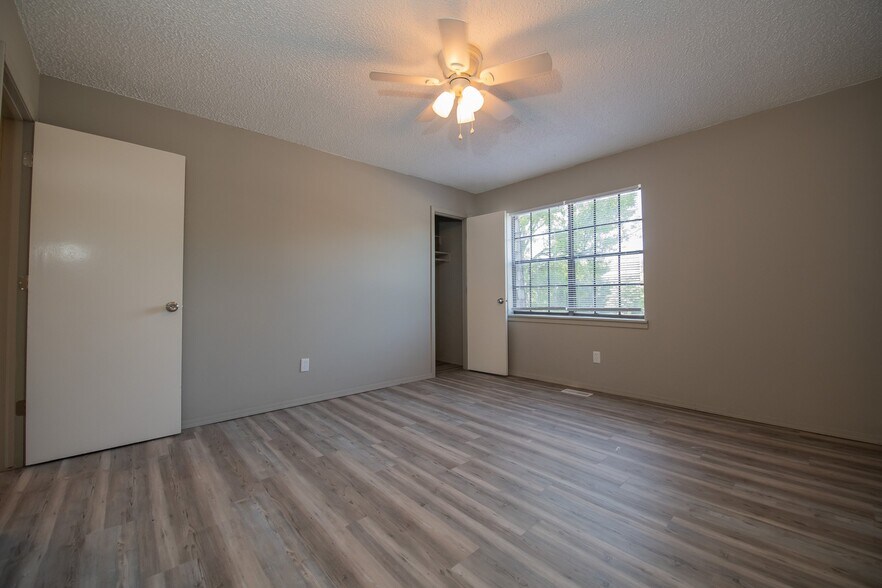 Building Photo - 2054 Garland Ave