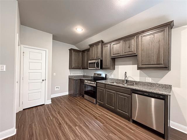 Building Photo - 6401 Graceland Dr