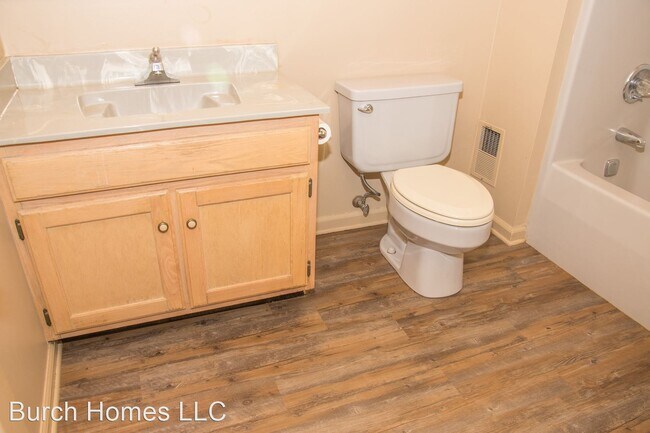 Building Photo - 3 br, 2 bath House - 2304 S Culberhouse