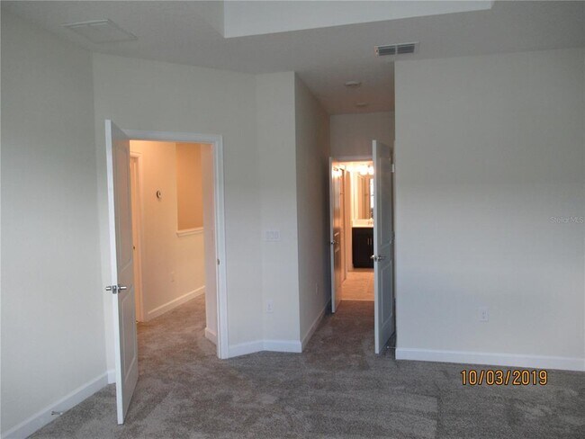 Building Photo - 2904 Sentence St