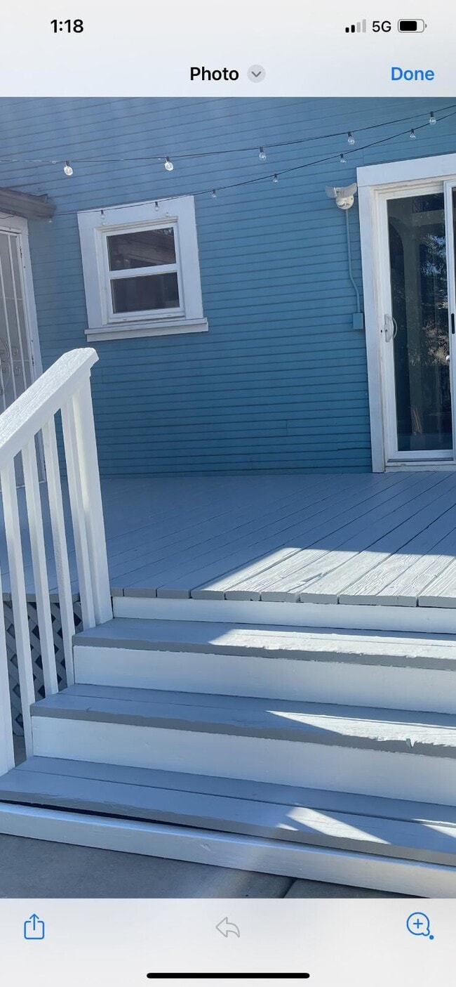 Building Photo - 5835 Broadway