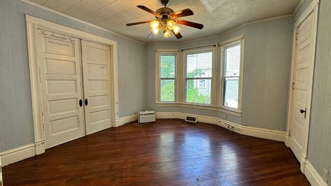 Building Photo - $2,300 | 4 Bedroom, 2 Bathroom Multi Floor...
