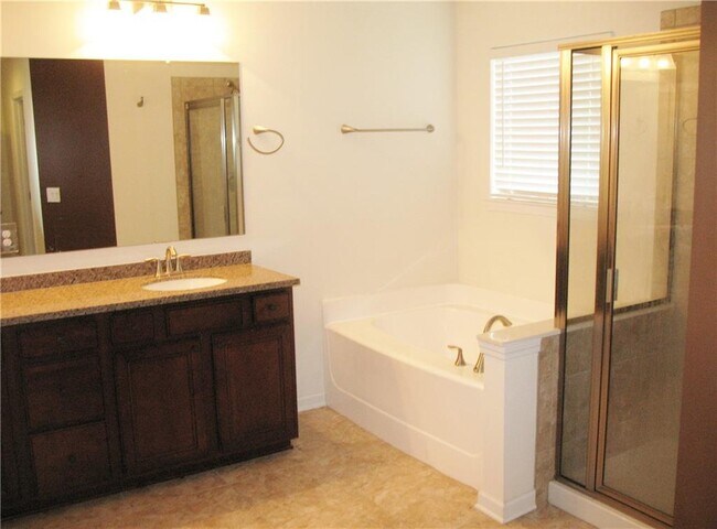 Building Photo - 7255 Rocking Horse Ln