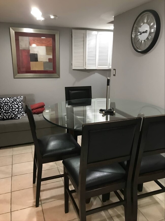 Building Photo - 253-27 Craft Ave