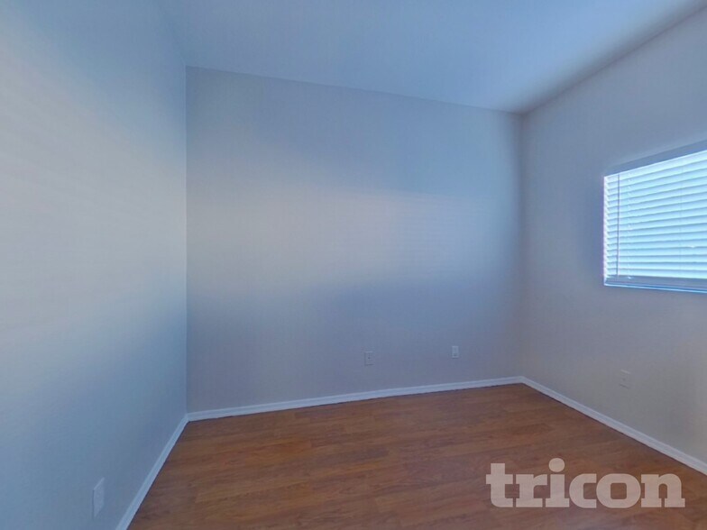 Building Photo - 2840 W Mineral Butte Dr