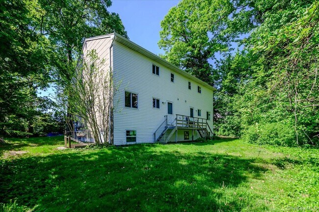 Building Photo - 43 Evert St