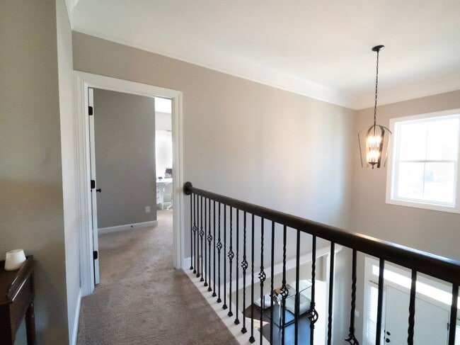 Building Photo - Elegant Richmond Hill Home with Screened Patio & Lagoon Views