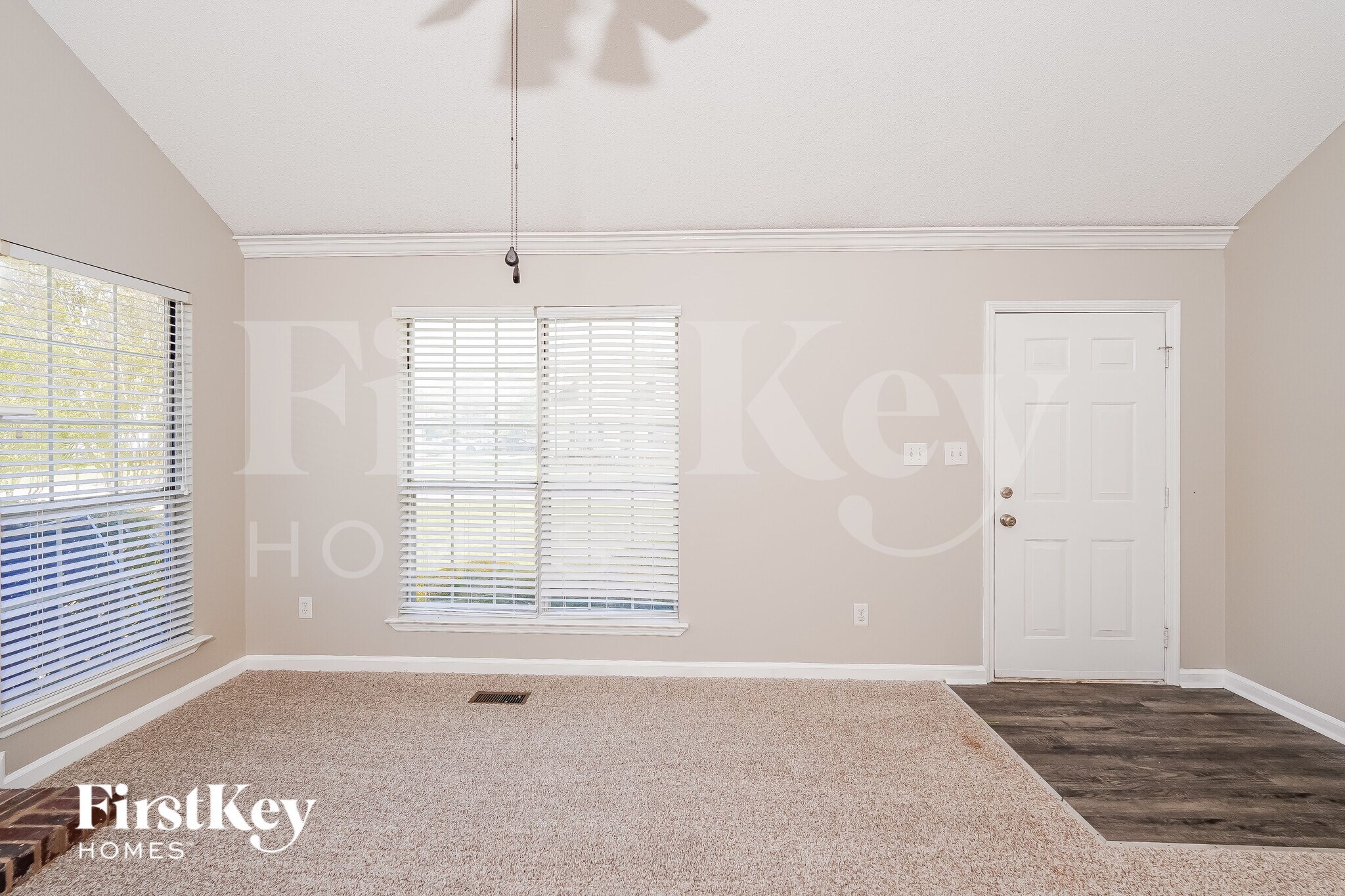 Building Photo - 6768 Crossbrook Ln