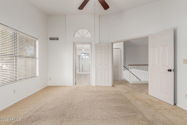 Building Photo - 4334 W Behrend Dr