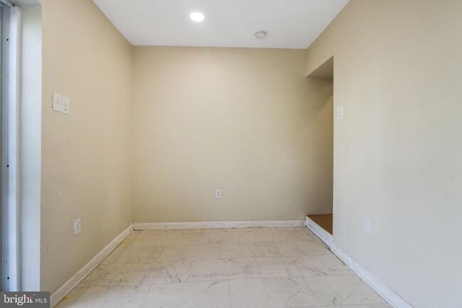 Building Photo - 2231 Orem Ave