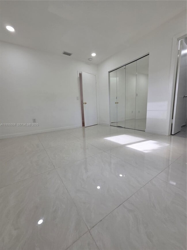 Building Photo - 2851 NW 203rd Ln