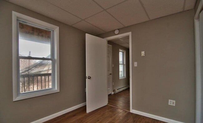 Building Photo - 603 S Blakely St