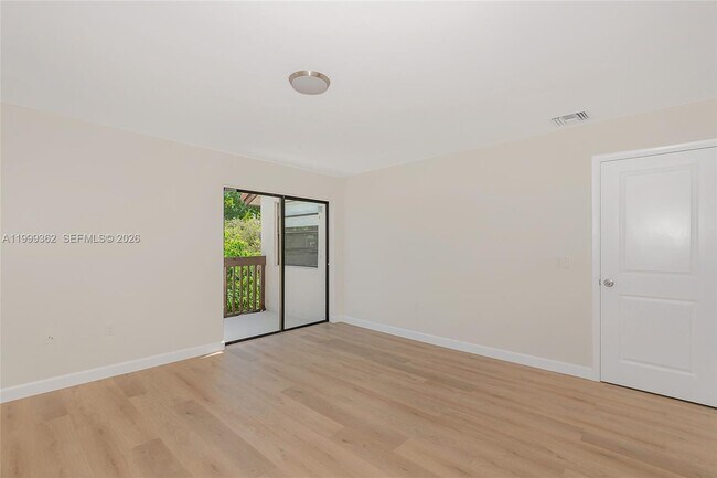 Building Photo - 11125 SW 132nd Ct