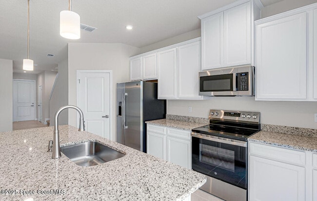 Building Photo - 1685 Kendall Pointe Pl