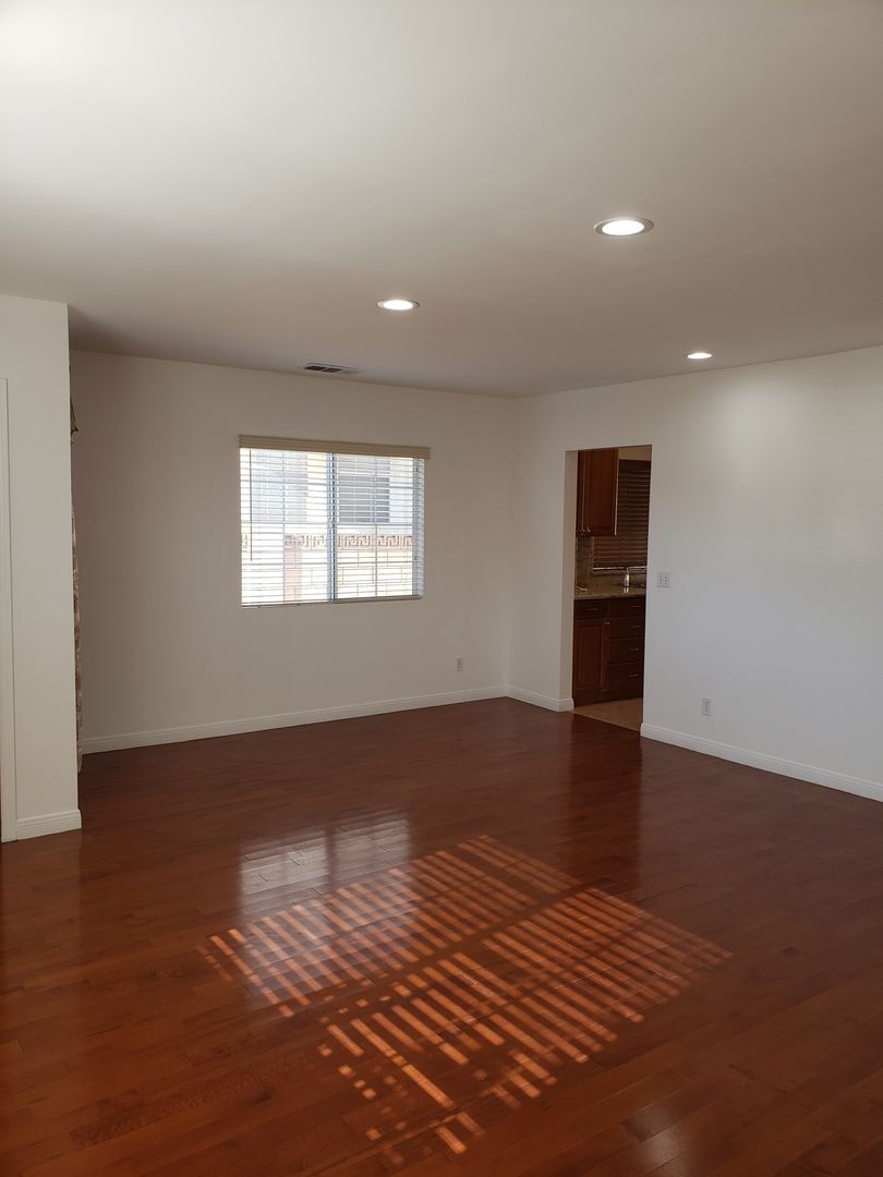 Building Photo - 3bed / 2 bath House for Rent in Monterey Park!