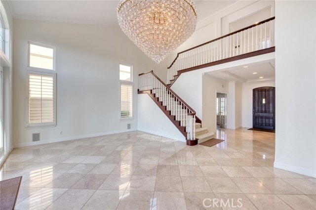 Building Photo - 9 Marisol