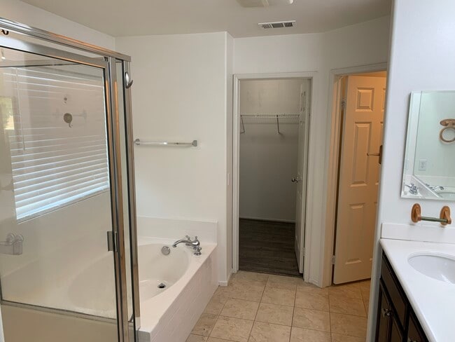 Building Photo - 29472 Piazza Ct