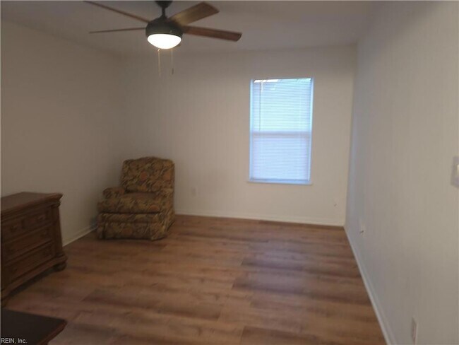 Building Photo - 258 Doyle Way