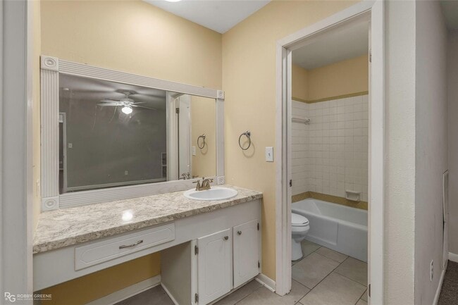 Building Photo - Rental Property in Southern Hills