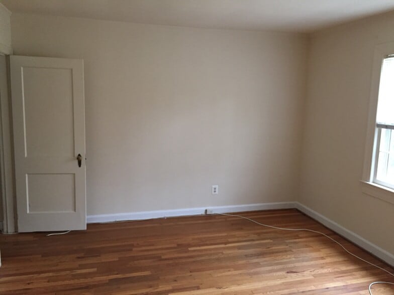 Bedroom 2 - 1401 S Edgewood St