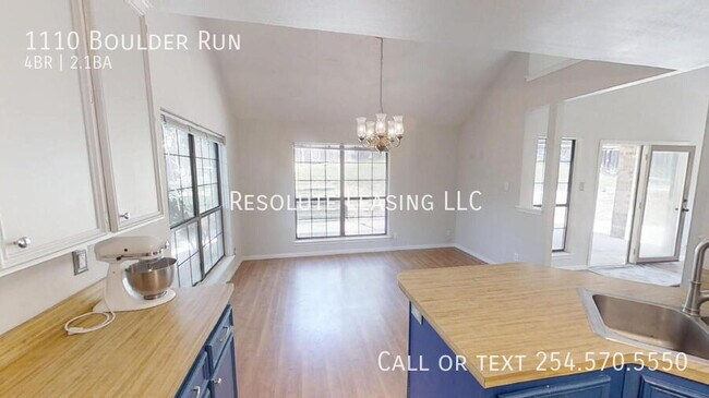 Building Photo - 1110 Boulder Run