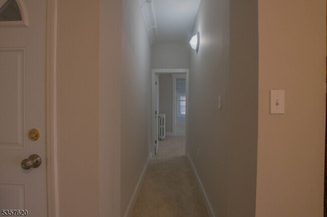 Building Photo - 257 S 8th St