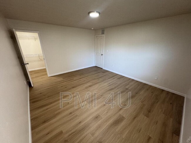 Building Photo - 6131 Aldea Ave NW