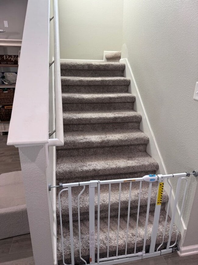 Building Photo - Like New 4/2.5 St. Augustine