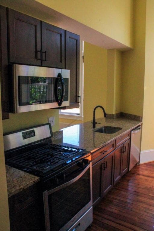 Building Photo - 610 Mulberry Street, #3