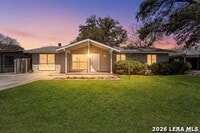 Building Photo - 5035 Vlg Crst Dr