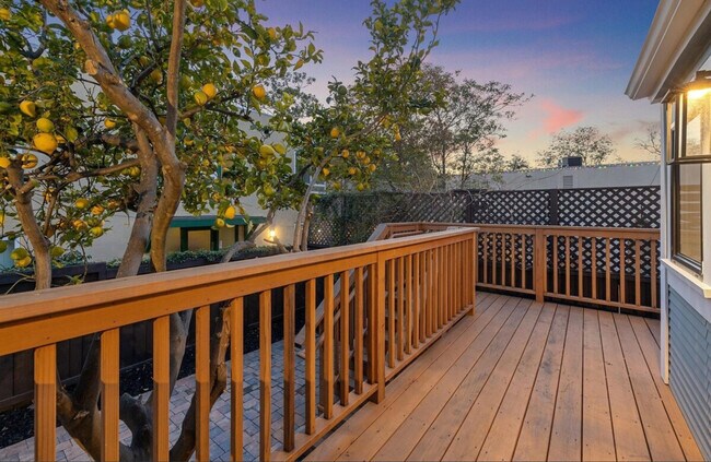 Building Photo - 1807 Martin Luther King Jr Way