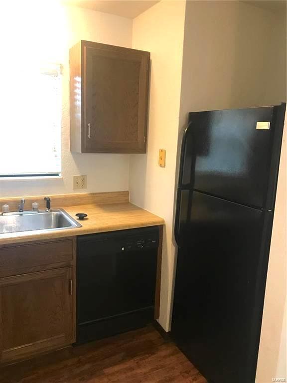 Building Photo - 69 Peachtree Ln