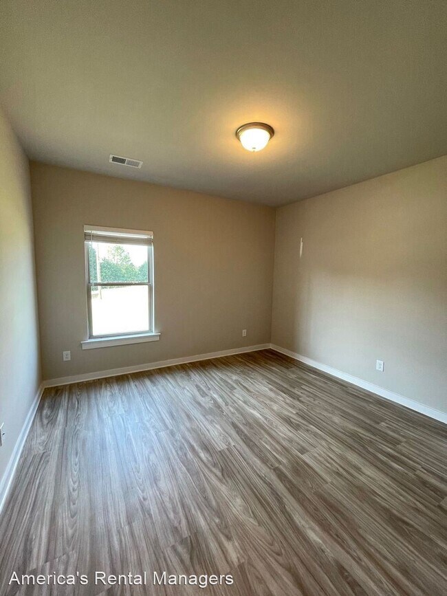 Building Photo - 3 br, 2 bath House - 149 Dreher Road