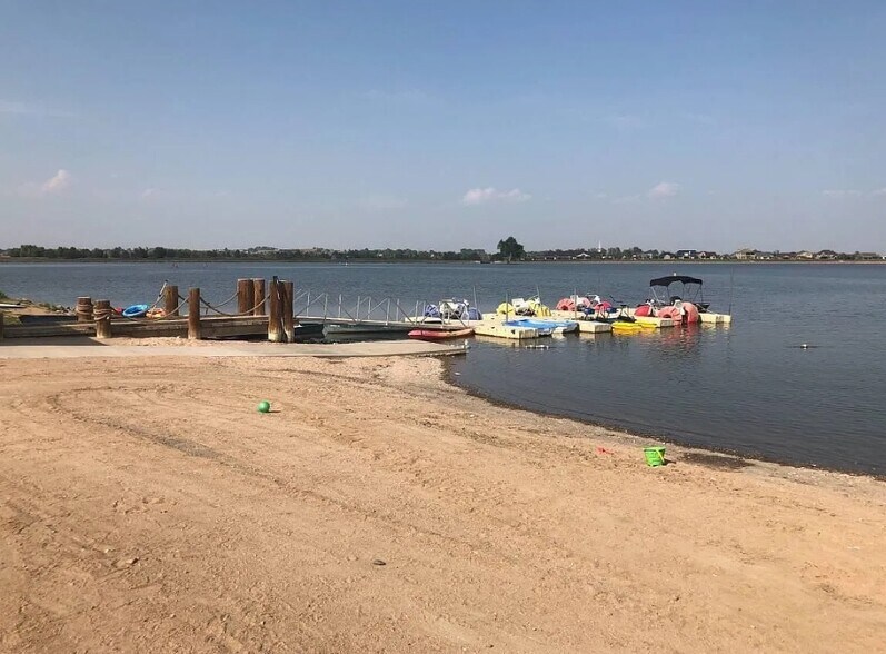 Building Photo - 620 Cedar St