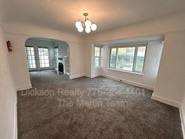 Building Photo - 901 Walker Ave