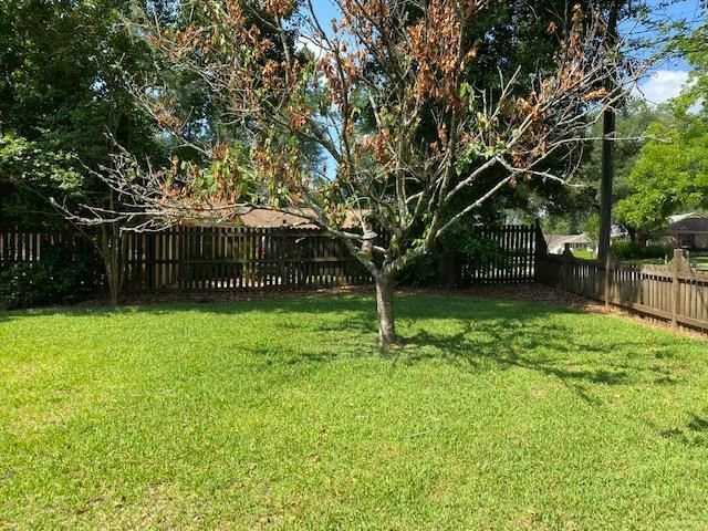 Building Photo - 2300 Aster Way