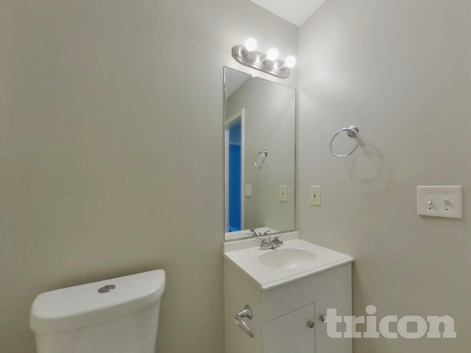 Building Photo - 205 Inverness Trce