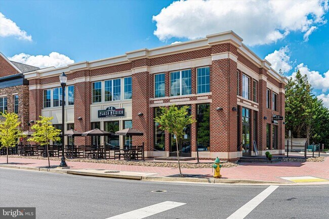 Building Photo - 2465 Bear Den Rd