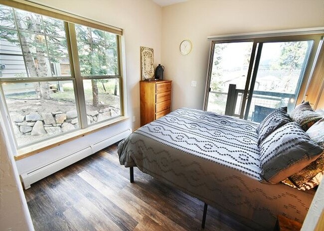 Building Photo - Summer Seasonal Rental- 734 Rocky Point Townhomes