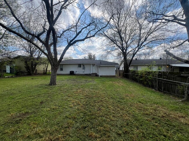 Building Photo - Cute Waco Home